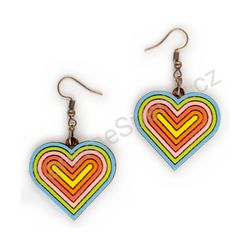 Dřevěné handmade srdíčkové náušnice - Nested Love